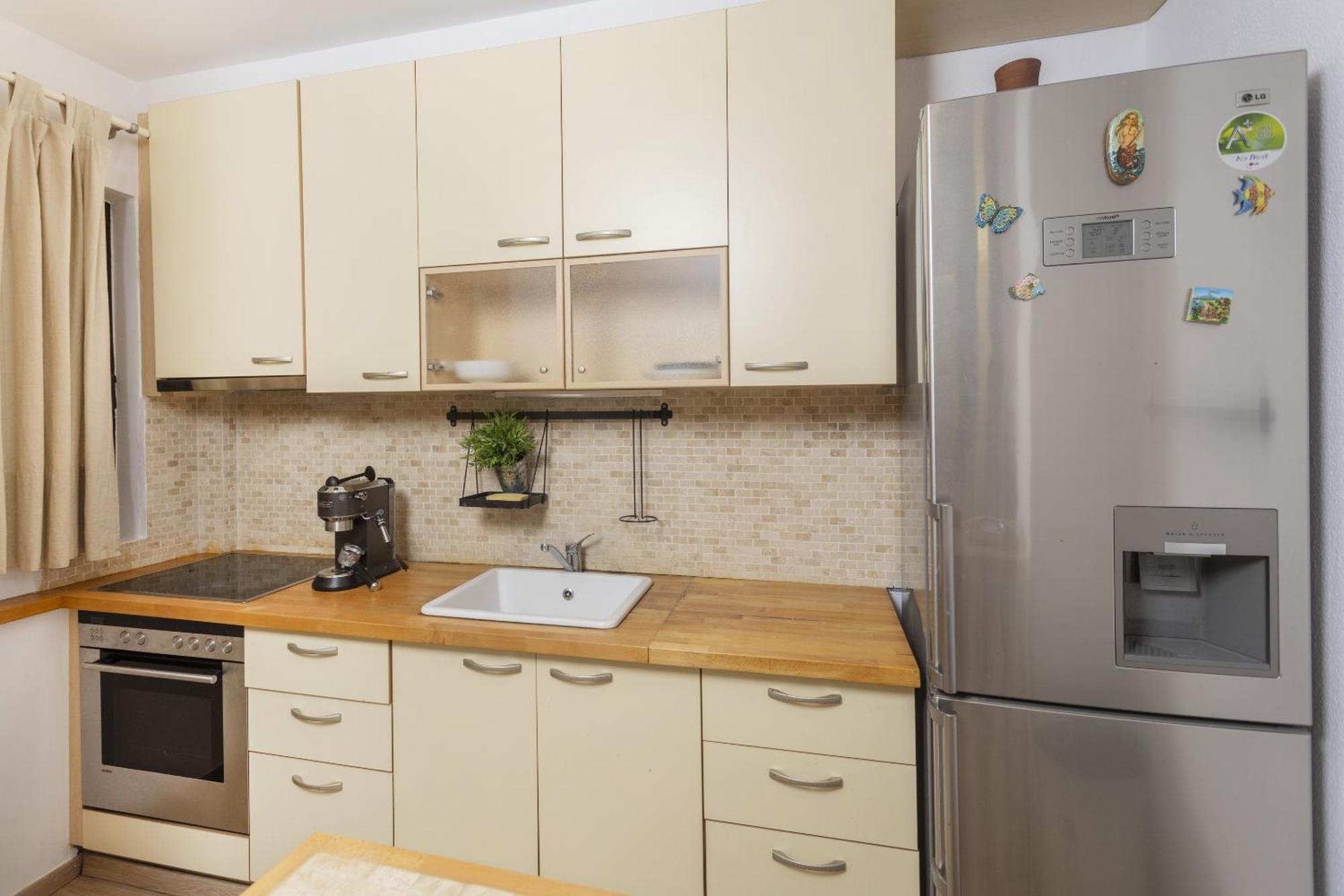 Lovely Villa 3 Min From The Beach 하니오티 외부 사진