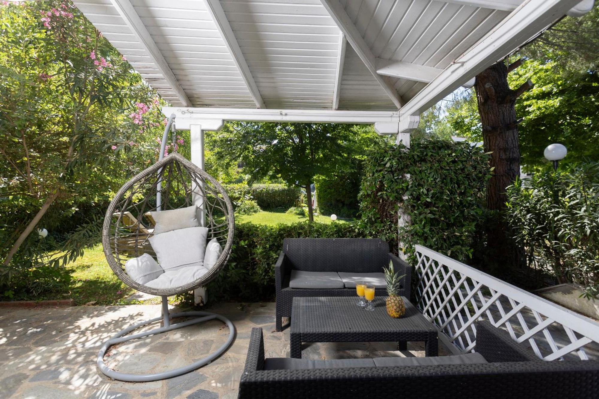 Lovely Villa 3 Min From The Beach 하니오티 외부 사진